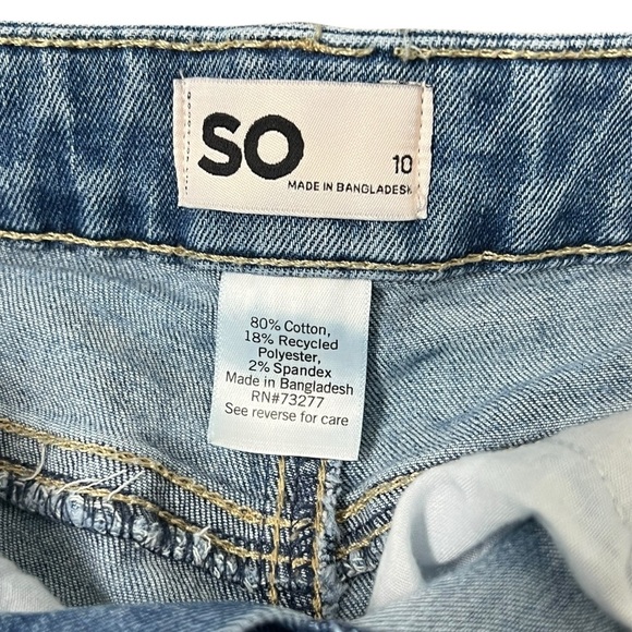 SO Blue Swirl Denim Shorts - Picture 3 of 6